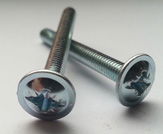 BÚTORFOGANTYÚ CSAVAR M4X32 termék fő termékképe