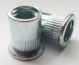 Szegecsanya, peremes, rovátkolt A2, rozsdamentes M 5x12 (0,3-2mm-ig) termék fő termékképe